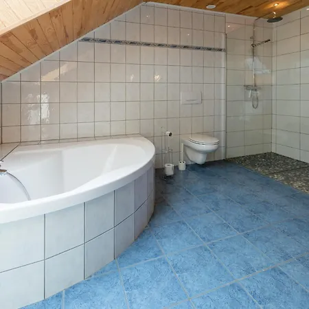 Villa Magnificent In With Sauna Roofed, Cleaning Included
