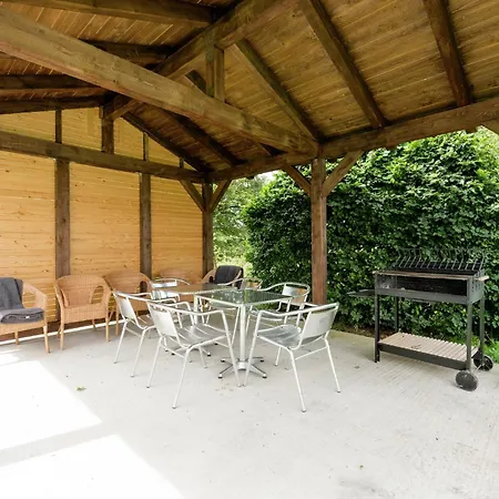 Villa Magnificent In With Sauna Roofed, Cleaning Included Brisy